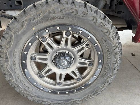 Used 2019 Ford F150 Lariat w/ Equipment Group 502A Luxury AWD/4WD image 12