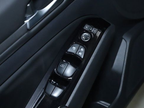 Certified 2025 Nissan Altima 2.5 SR w/ SR Premium Package image 18