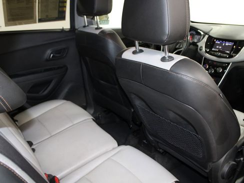 Used 2020 Chevrolet Trax Premier image 30