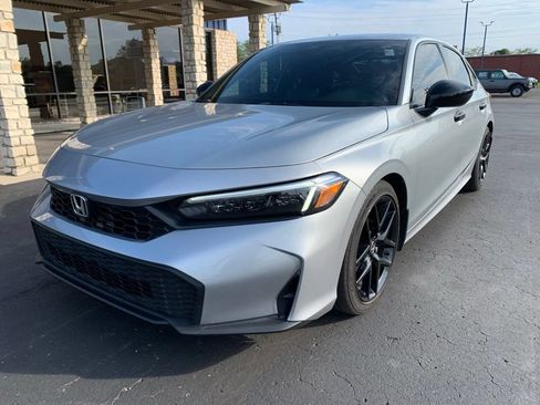 Used 2025 Honda Civic Sport image 8