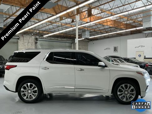 Used 2021 Chevrolet Traverse Premier image 4