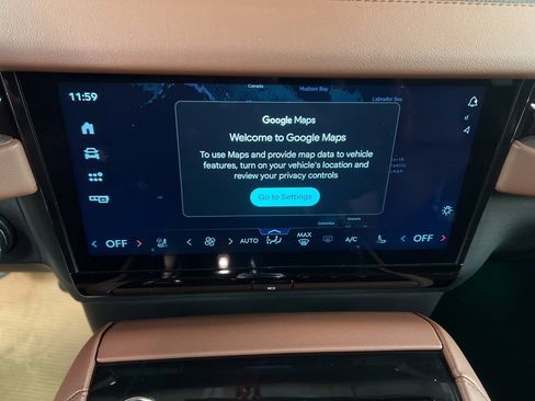 Used 2025 Lincoln Navigator Reserve image 13