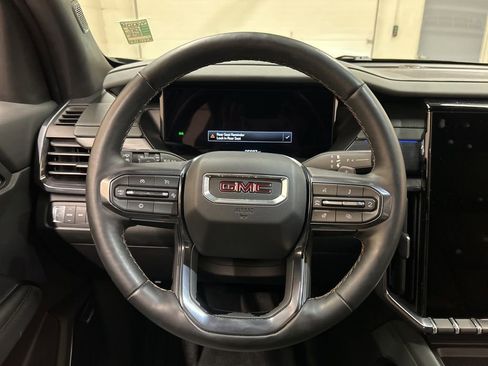 Used 2024 GMC Acadia AT4 w/ Luxury Package AWD/4WD image 19