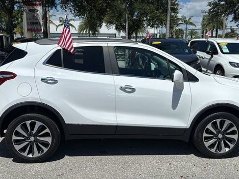 Used 2021 Buick Encore Preferred w/ Safety Package AWD/4WD image 10