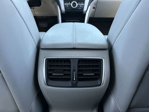Used 2017 Acura TLX V6 w/ Technology Package image 22
