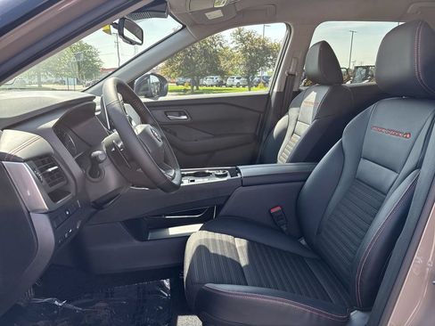 Certified 2025 Nissan Rogue SV w/ Rock Creek Premium Package AWD/4WD image 21