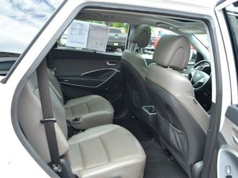 Used 2017 Hyundai Santa Fe Limited w/ Cargo Package AWD/4WD image 27