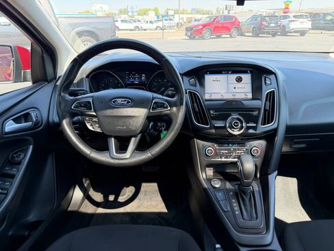 Used 2017 Ford Focus SEL w/ Cold Weather Package FWD image 21