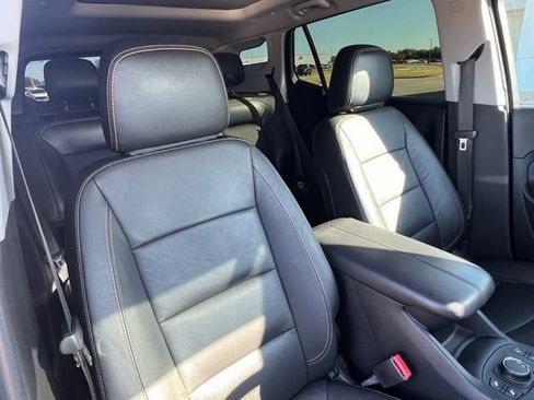 Used 2020 GMC Terrain SLT w/ Preferred Package FWD image 8