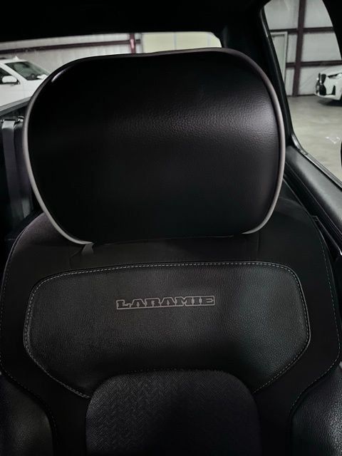 Used 2023 RAM 1500 Laramie AWD/4WD image 14