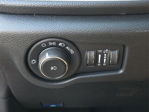 New 2026 Chrysler Pacifica Select image 26