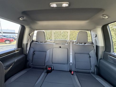 New 2026 GMC Sierra 2500 SLE w/ SLE Value Package; image 3