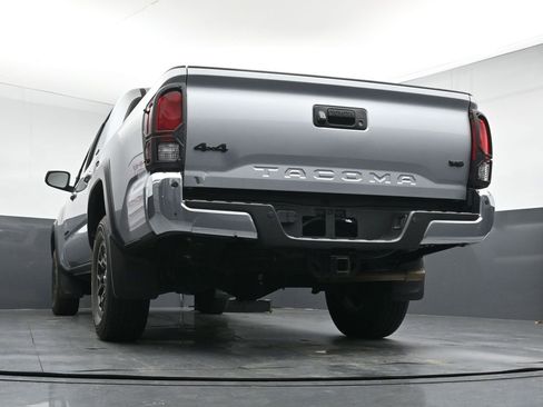 Used 2023 Toyota Tacoma SR5 AWD/4WD image 34