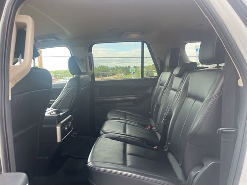 Used 2024 Ford Expedition Max XLT AWD/4WD image 9