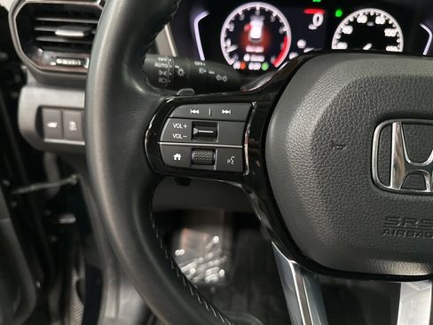 Used 2023 Honda Pilot EX-L image 16