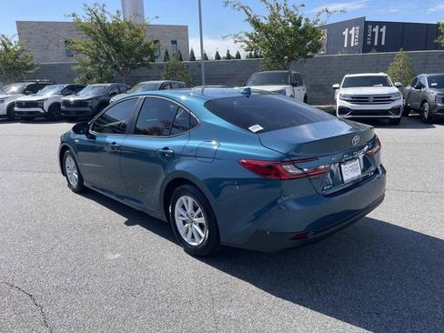 Used 2026 Toyota Camry LE image 5