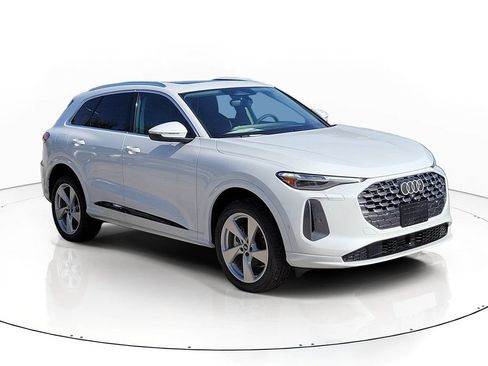 New 2026 Audi Q5 Premium AWD/4WD image 1