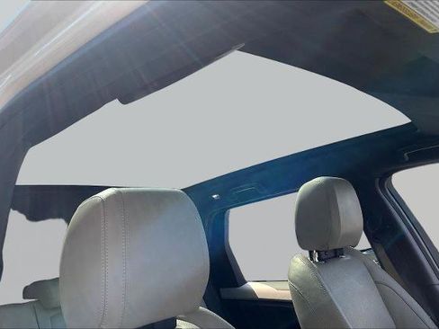 Used 2020 Land Rover Discovery Sport SE AWD/4WD image 26
