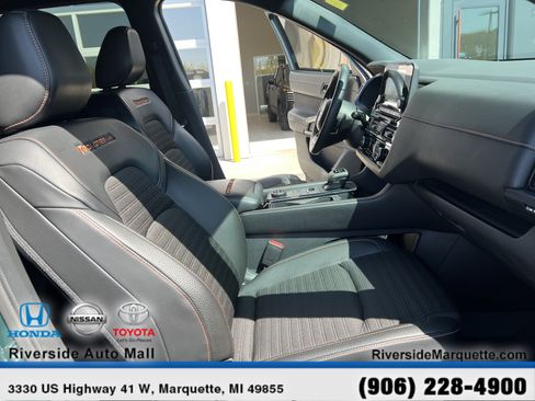 Used 2023 Nissan Pathfinder Rock Creek AWD/4WD image 25