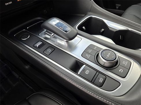 Certified 2025 INFINITI QX60 Pure image 27