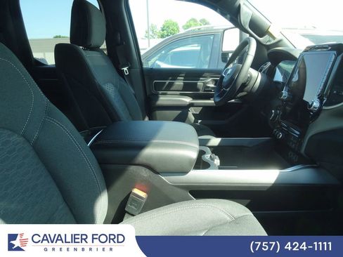 Used 2025 RAM 1500 Big Horn RWD image 6