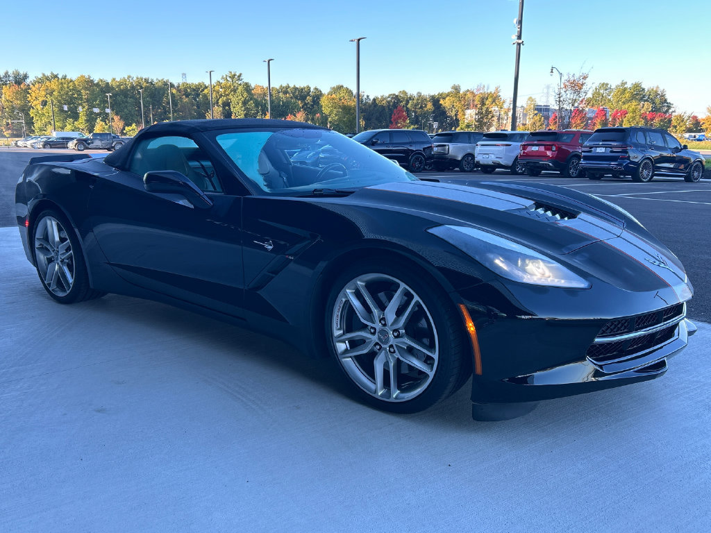 Used 2014 Chevrolet Corvette Stingray Convertible w/ 3LT Preferred Equipment Group RWD image 2