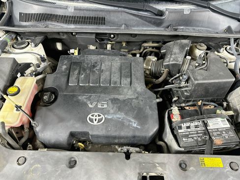Used 2012 Toyota RAV4 Limited w/ Navigation Value Pkg AWD/4WD image 32