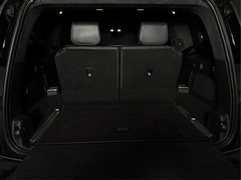 Used 2023 Rivian R1S Adventure AWD/4WD image 11