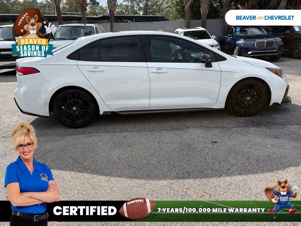 Used 2021 Toyota Corolla SE FWD image 8