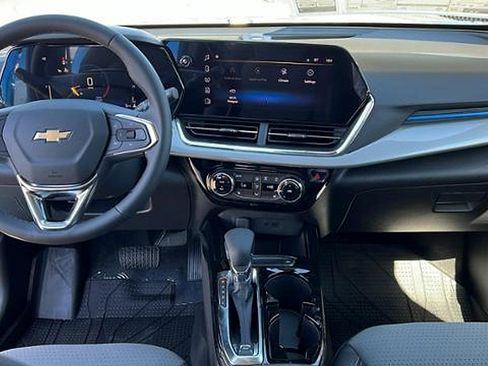 New 2026 Chevrolet Trax LT w/ LT Convenience Package image 15