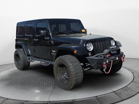 Used 2018 Jeep Wrangler Unlimited Sahara w/ Connectivity Group image 7