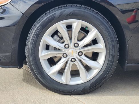 Used 2024 Chevrolet Malibu LT image 14