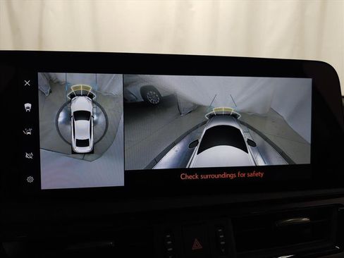 Used 2025 Lexus ES 350 w/ Luxury Package image 30