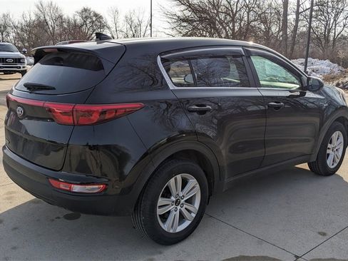 Used 2018 Kia Sportage LX image 3