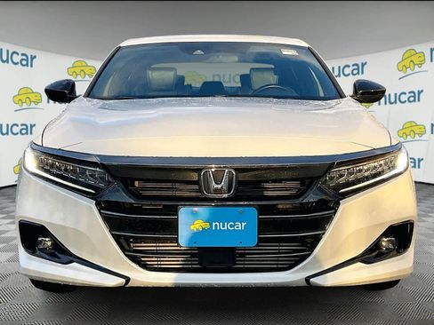 Used 2022 Honda Accord Sport image 2
