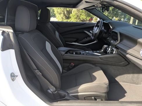 Used 2023 Chevrolet Camaro SS RWD image 15