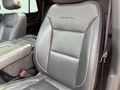 Used 2022 GMC Yukon Denali image 14
