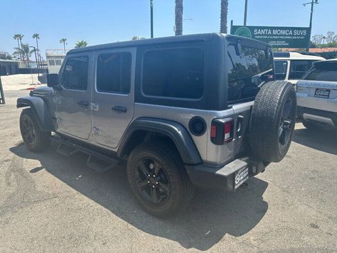 Used 2019 Jeep Wrangler Unlimited Sport image 7
