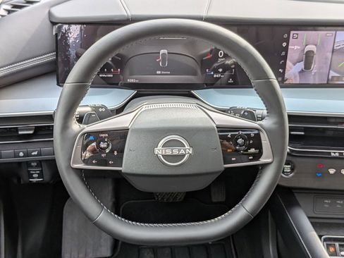 Used 2025 Nissan Murano SL AWD/4WD image 32