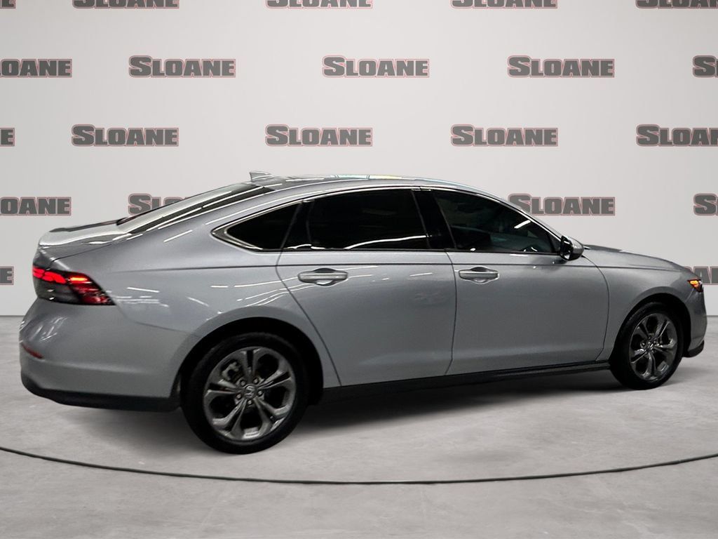 Used 2023 Honda Accord EX image 6