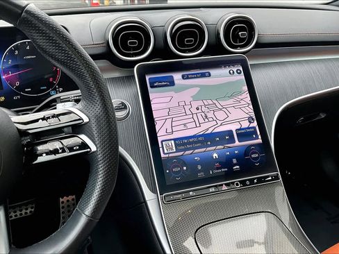 Used 2024 Mercedes-Benz C 300 4MATIC Sedan image 7