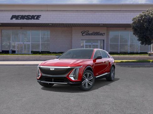 New 2026 Cadillac Lyriq Luxury image 8