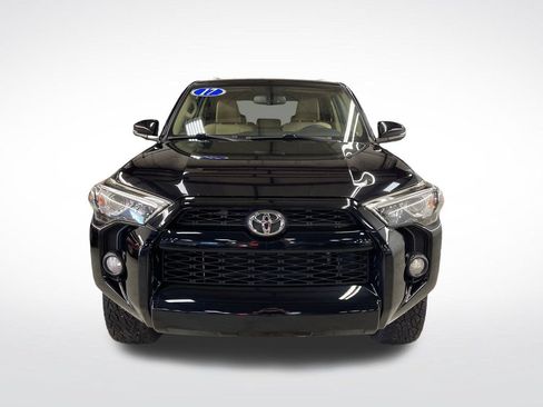 Used 2017 Toyota 4Runner SR5 Premium AWD/4WD image 9