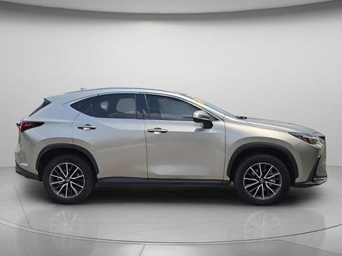 Used 2024 Lexus NX 350 AWD image 9