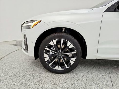 New 2026 Volvo XC60 B5 Plus w/ Protection Package Premier AWD/4WD image 30