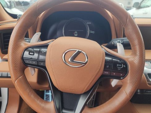 Used 2018 Lexus LC 500 Coupe RWD image 3