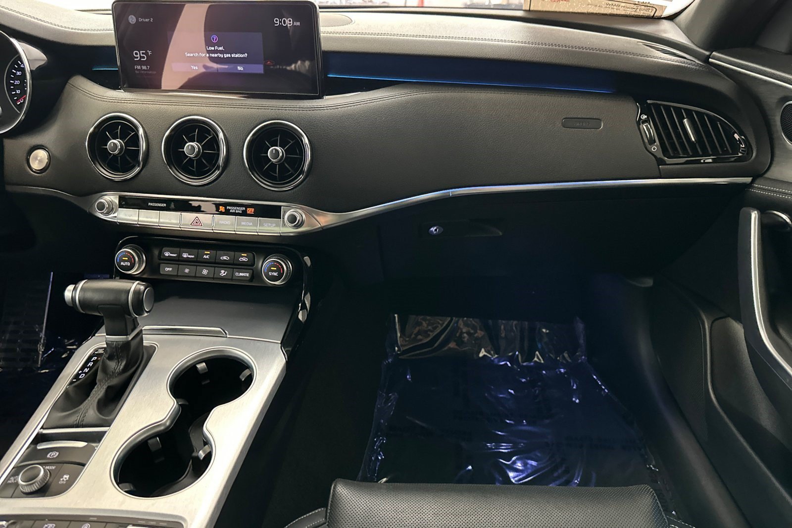 Used 2022 Kia Stinger GT1 RWD image 32