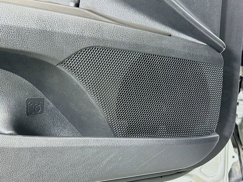 Used 2024 Toyota Camry SE image 18