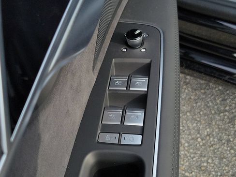 New 2026 Audi A8 L 3.0T AWD/4WD image 22