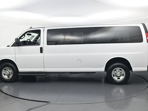 Used 2023 Chevrolet Express 3500 LS RWD image 8